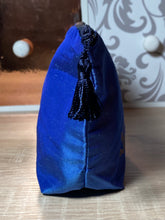 Load image into Gallery viewer, Butterfly and Gekkos Design Cosmetics Purse : Hand Printed Silk