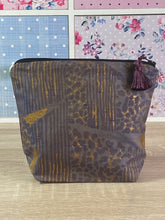 Load image into Gallery viewer, Vintage Silk Fabric Cosmetics Purse in Lilac Grey and Gold