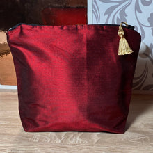 Load image into Gallery viewer, Paisley Design Cosmetics Purse : Hand Printed Silk