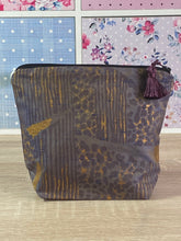 Load image into Gallery viewer, Vintage Silk Fabric Cosmetics Purse
