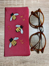 Load image into Gallery viewer, Bees Design Glasses Case in various colours Hand Painted Silk

